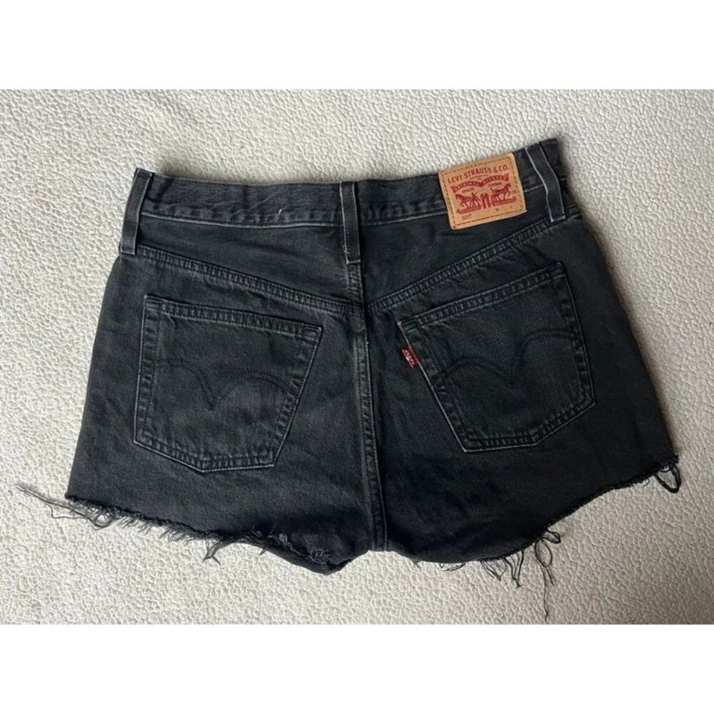 Levi’s 501 Black Denim Jean Shorts Women 28
